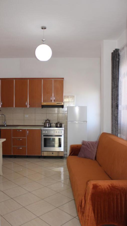 Deni'S Family Apartment In New Blvd 地拉那 外观 照片